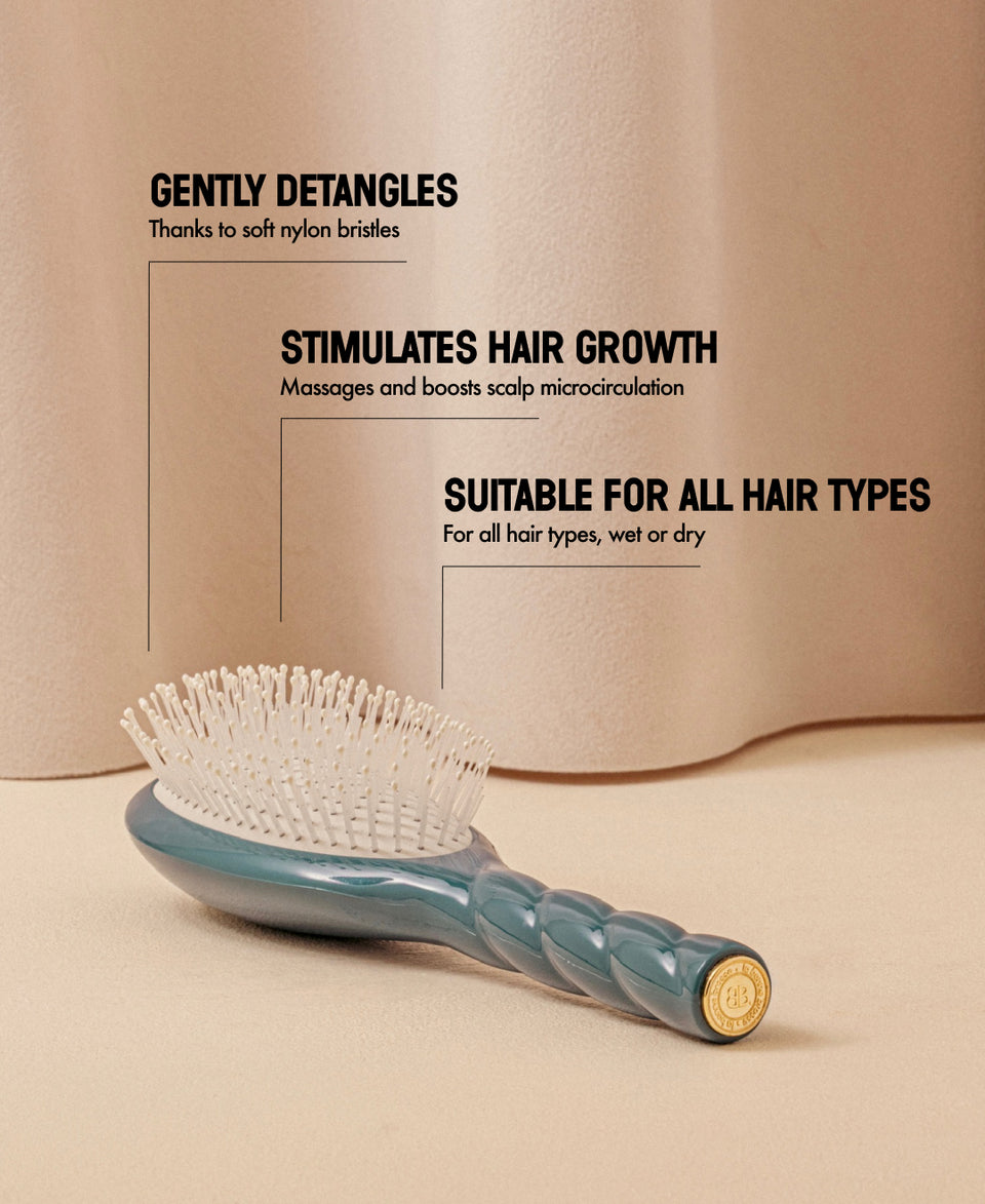 N.04 The Massaging Detangling Hairbrush The Miracle Blue