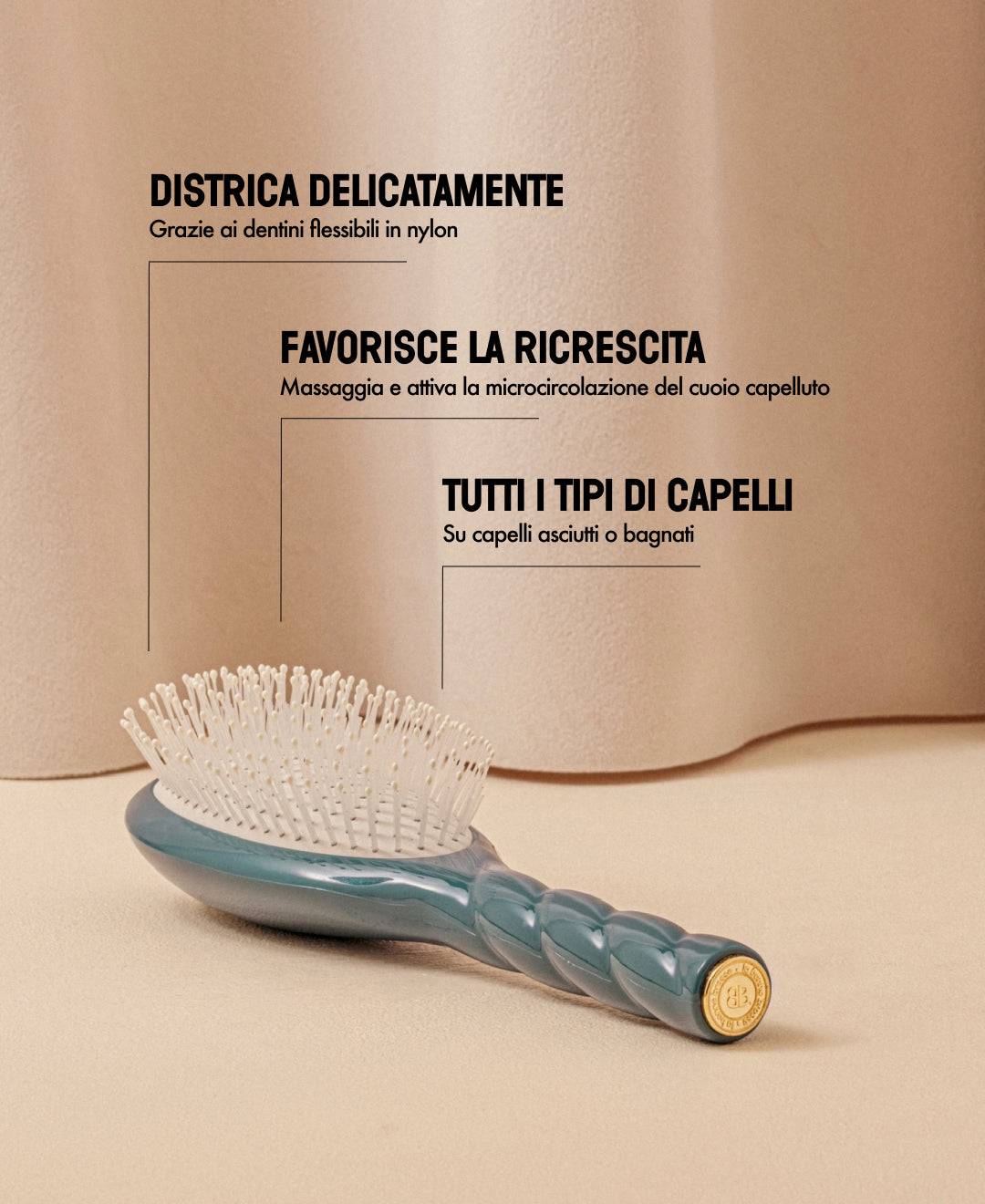 N.04 The Massaging Detangling Hairbrush The Miracle Blue