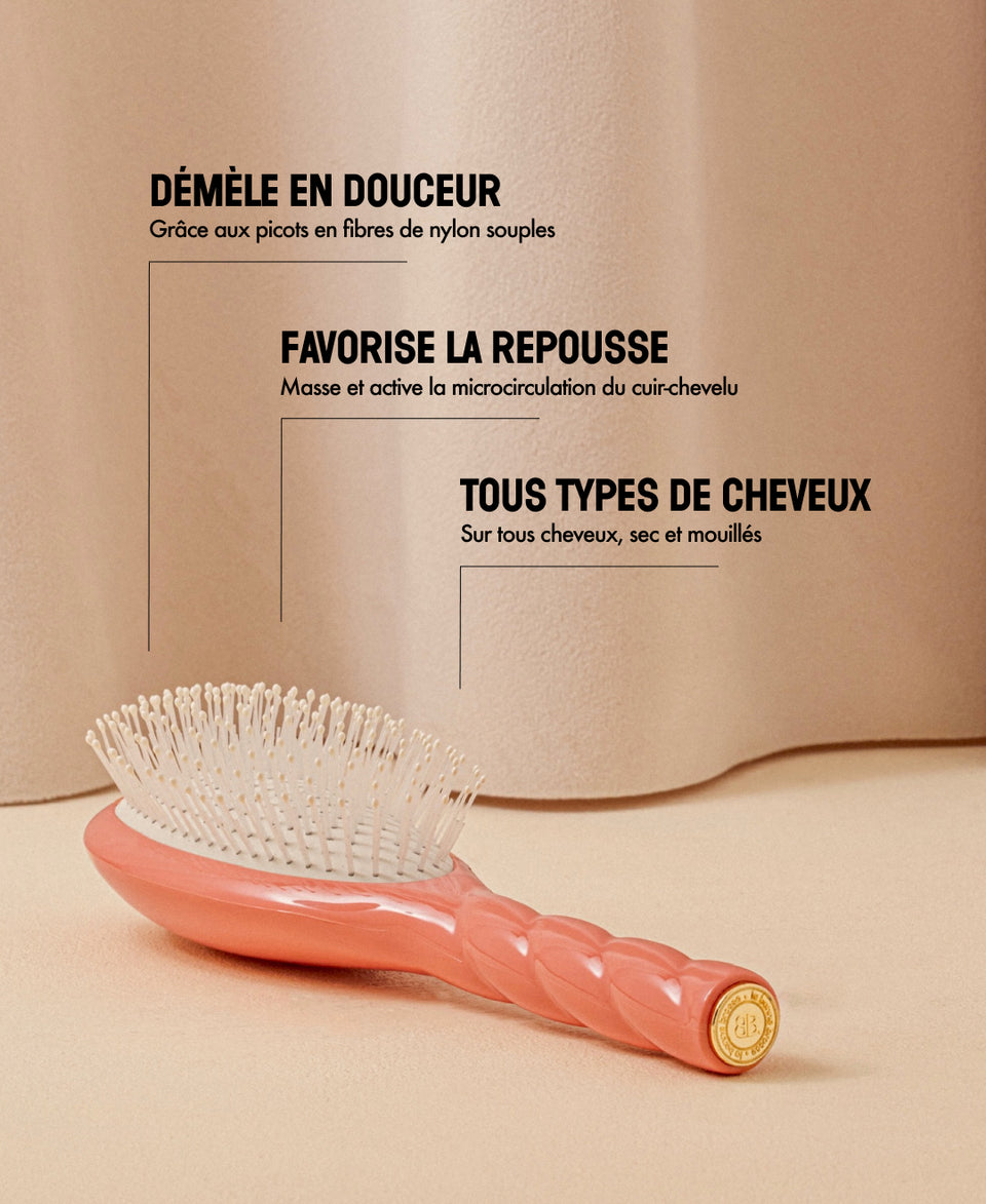 N.04 La Brosse Démêlante & Massante La Miracle Corail