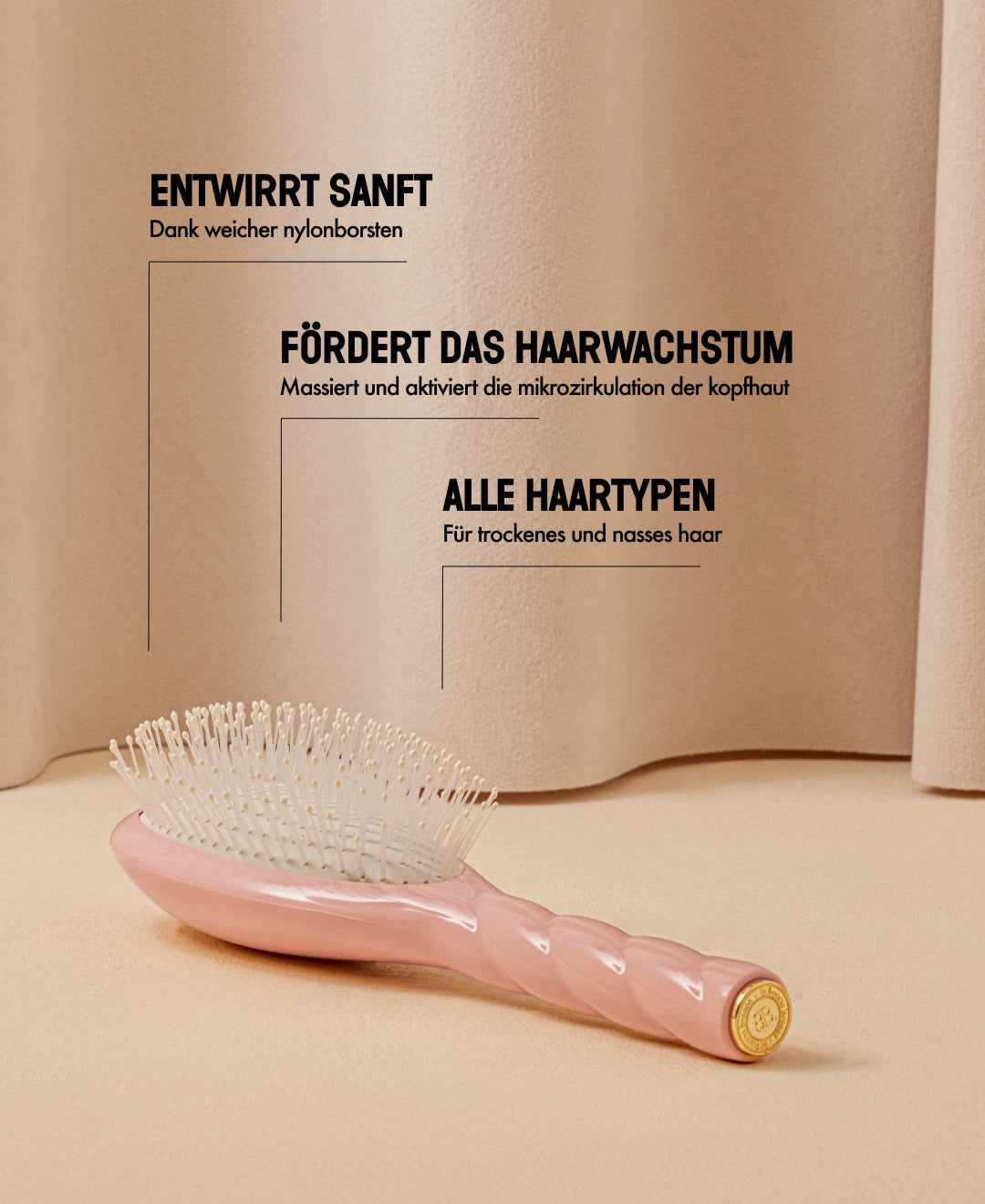 N.04 The Miracle Powder Pink Entwirrungs- und Massagebürste