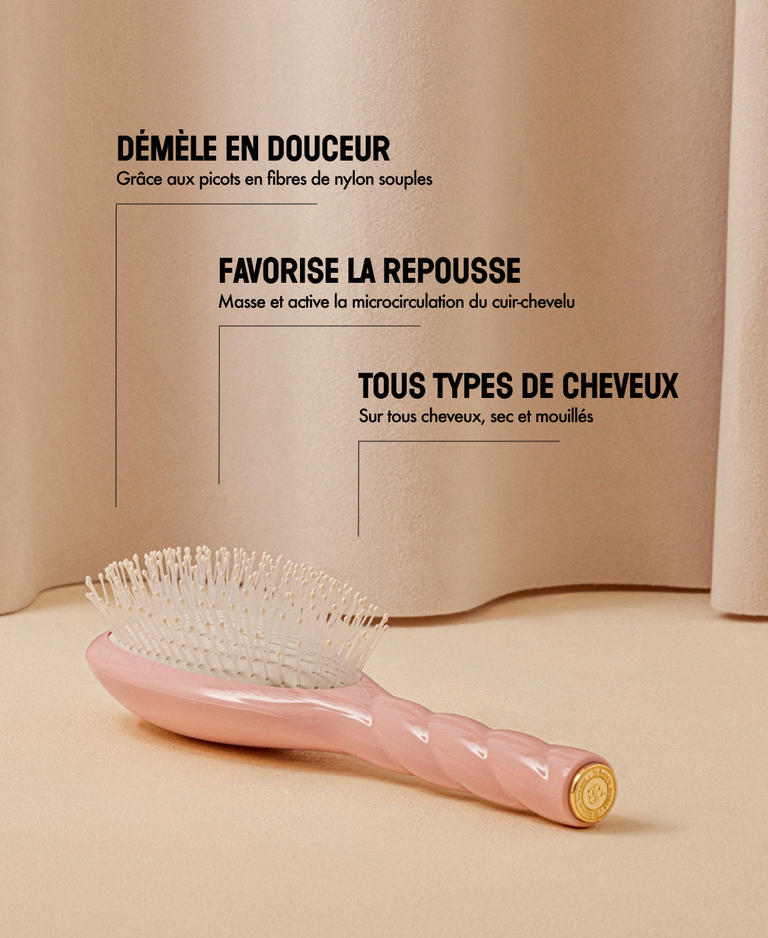 N.04 La Brosse Démêlante & Massante La Miracle Rose Poudré
