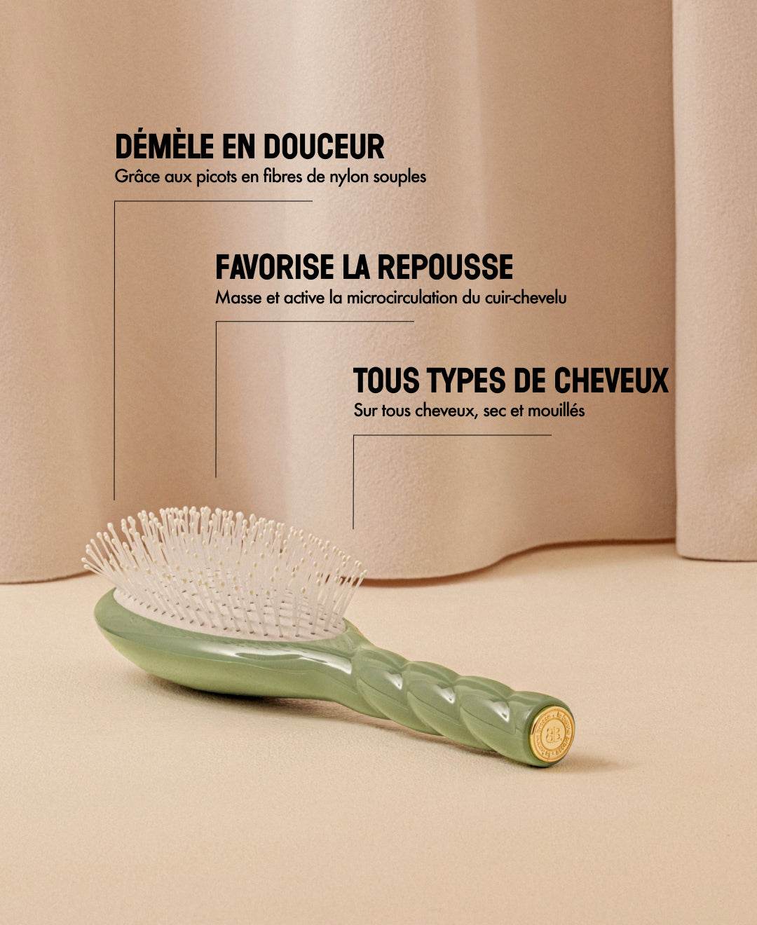 N.04 La Brosse Démêlante & Massante La Miracle Vert Amande