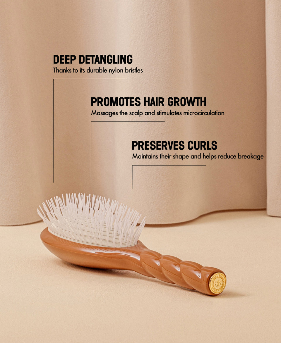 N.07 The Stimulating & Detangling Hair Brush The Intense Terracotta