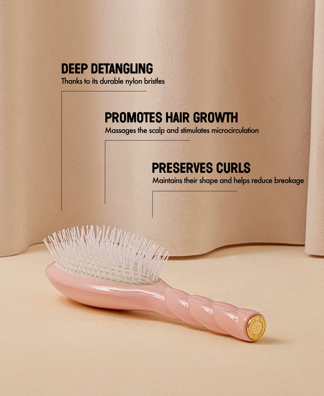 N.07 The Stimulating & Detangling HairBrush The Intense Powder Pink