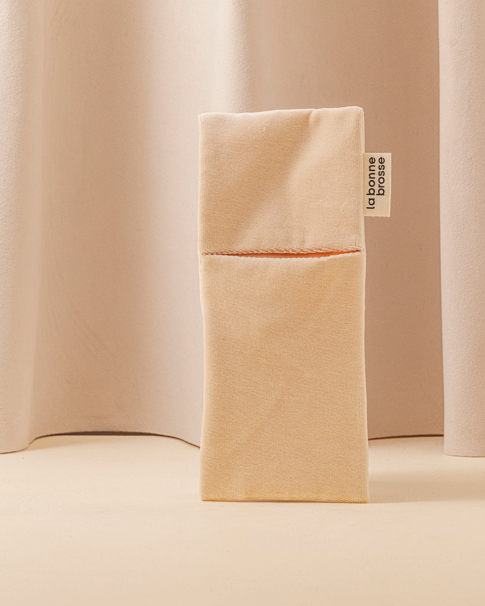 ‘Baby Hair Brush’ Pouch Creamy White