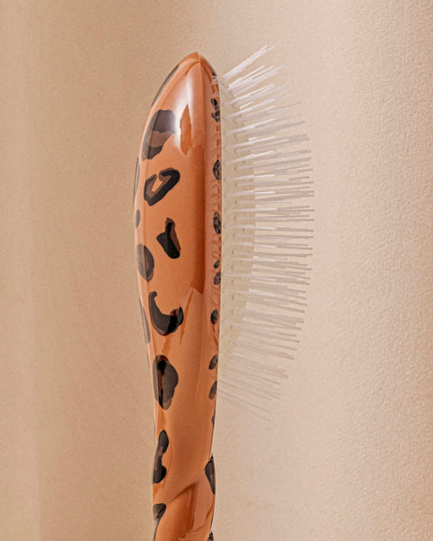 Balzac x La Bonne Brosse N.07 The Stimulating & Detangling Hair Brush The Intense - Image 3