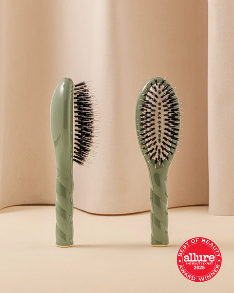 N.02 The Small Care & Detangling HairBrush The Essential Almond Green - Image 1
