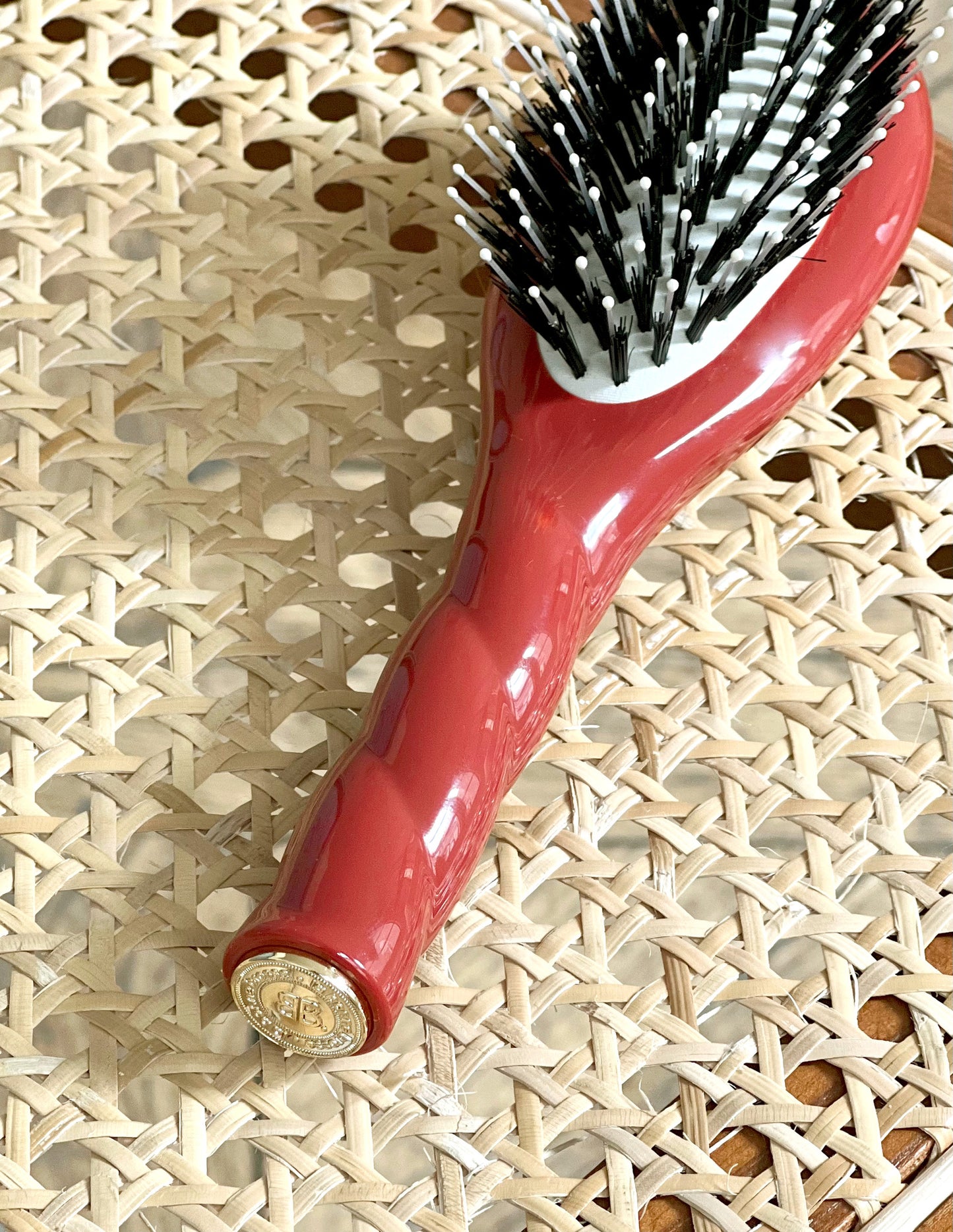 N.03 La Petite Brosse Cuir Chevelu Sensible l'Indispensable Douceur Terre Battue