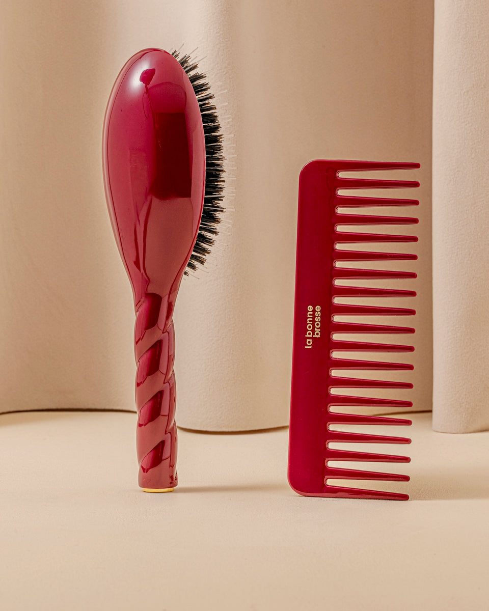 Le Peigne Large Démêlant en Acétate Rouge Cerise
