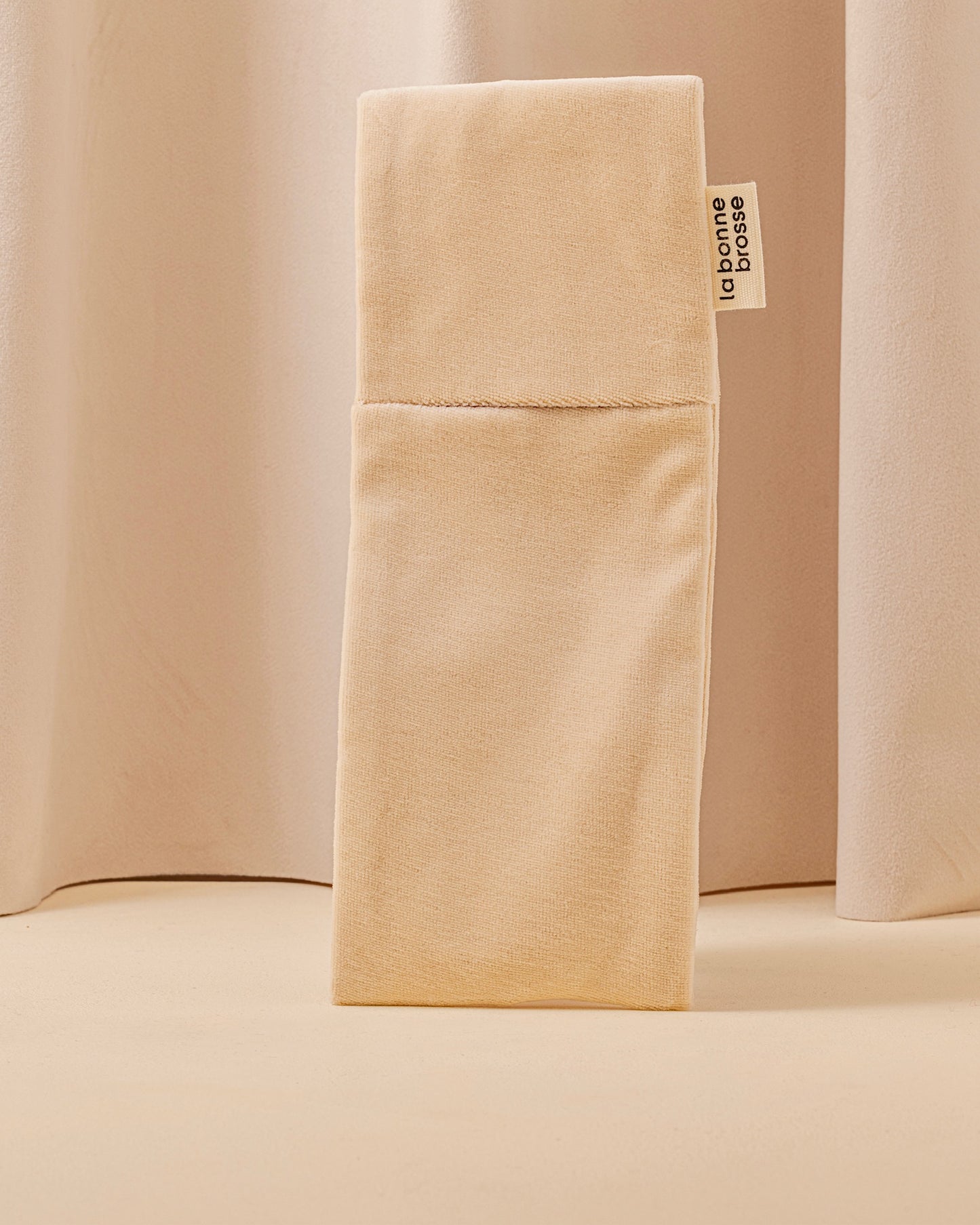 La Pochette "Brosse Ronde N.05" Blanc Crème