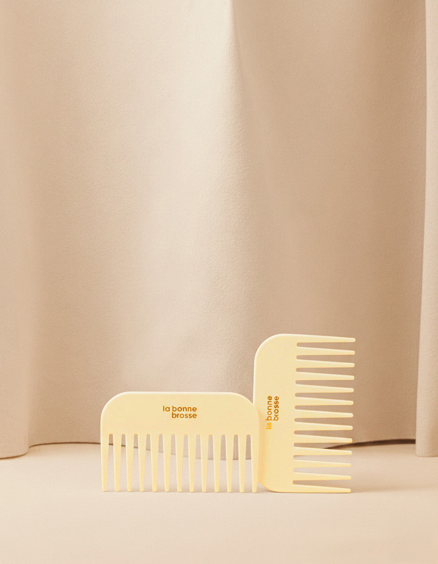 The Small Wide Tooth Detangling Comb in Acetate