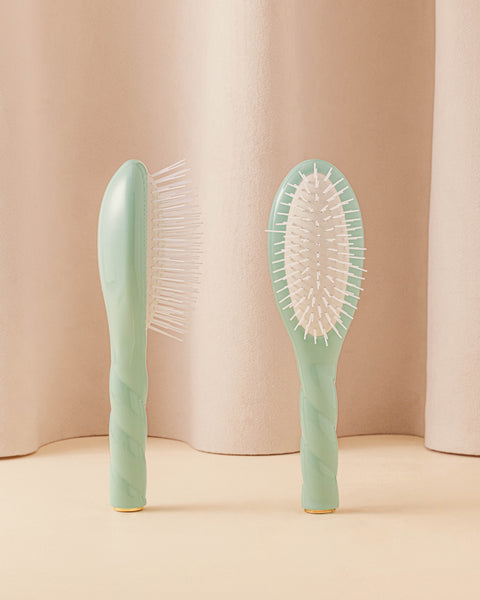 Limited Edition N.07 The Small Detangling & Stimulating Hairbrush The Intense Lagoon Blue - Image 1