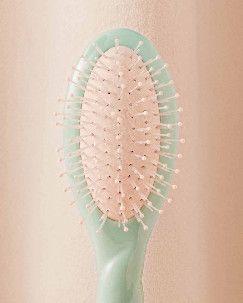 Limited Edition Lagoon Blue N.04 The Detangling & Massaging Micro Brush The Miracle