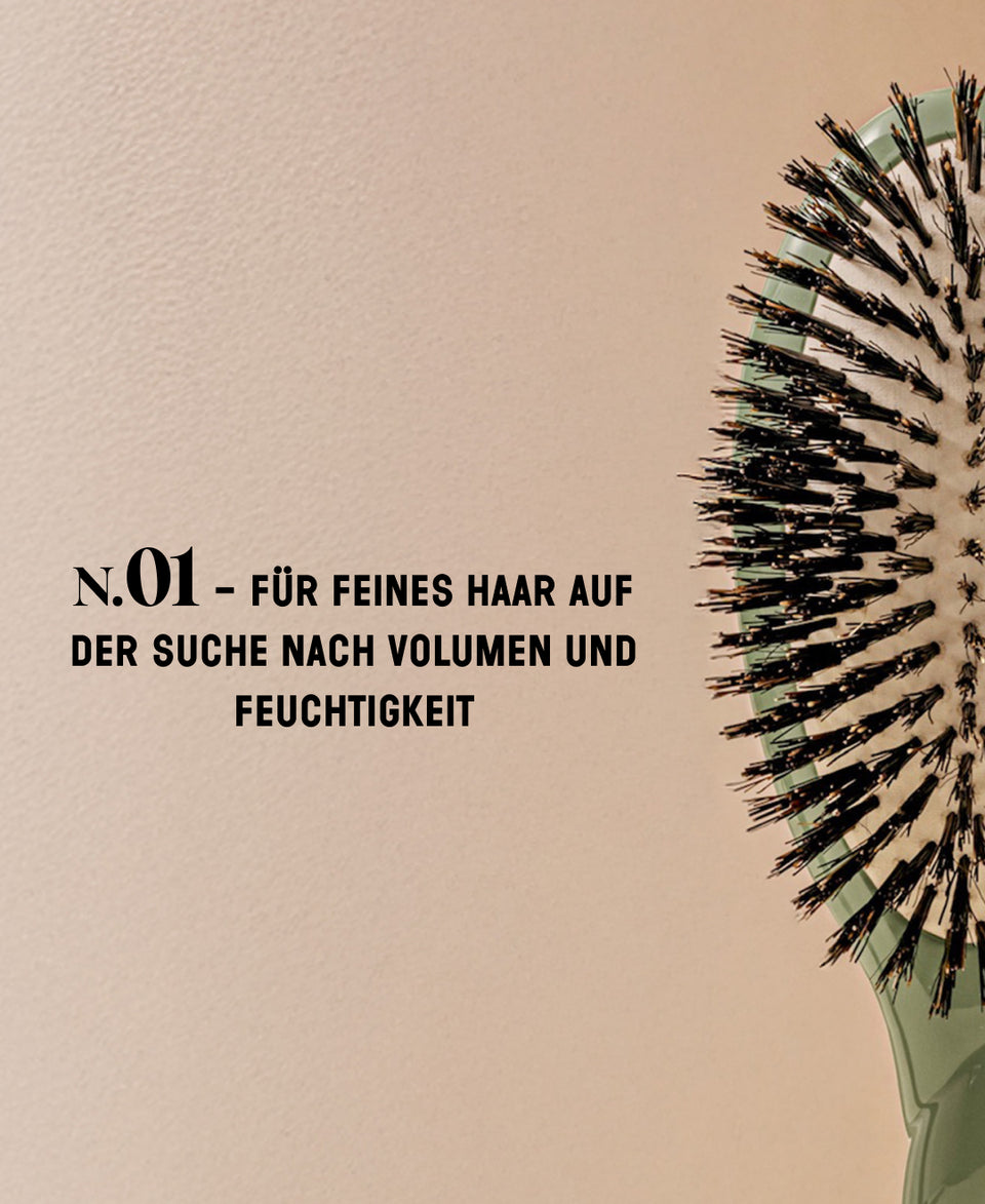 N.01 Glanz und Pflege Die Universelle Bürste Mandelgrün