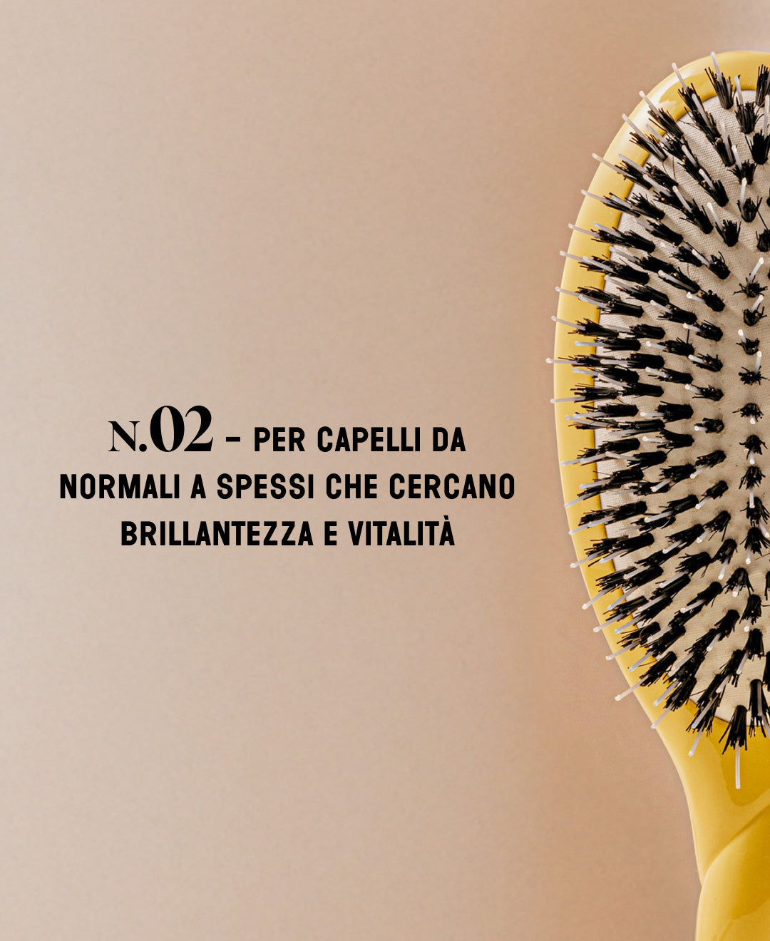 N.02 Lo Indispensable De Cuidado y Desenredado Cepillo Amarillo Azafrán