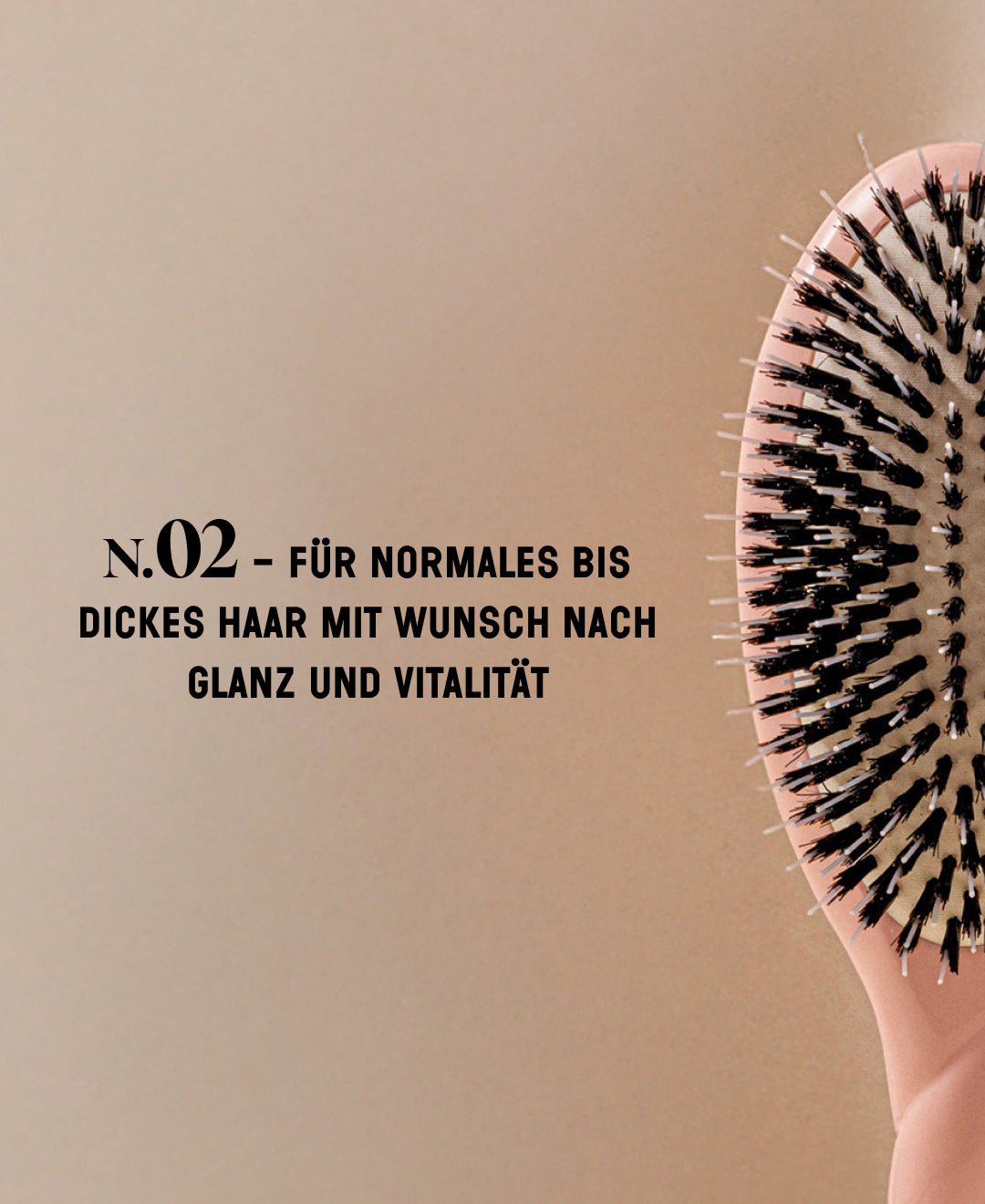 N.02 The Detangling & Care Brush The Essential Powder Pink