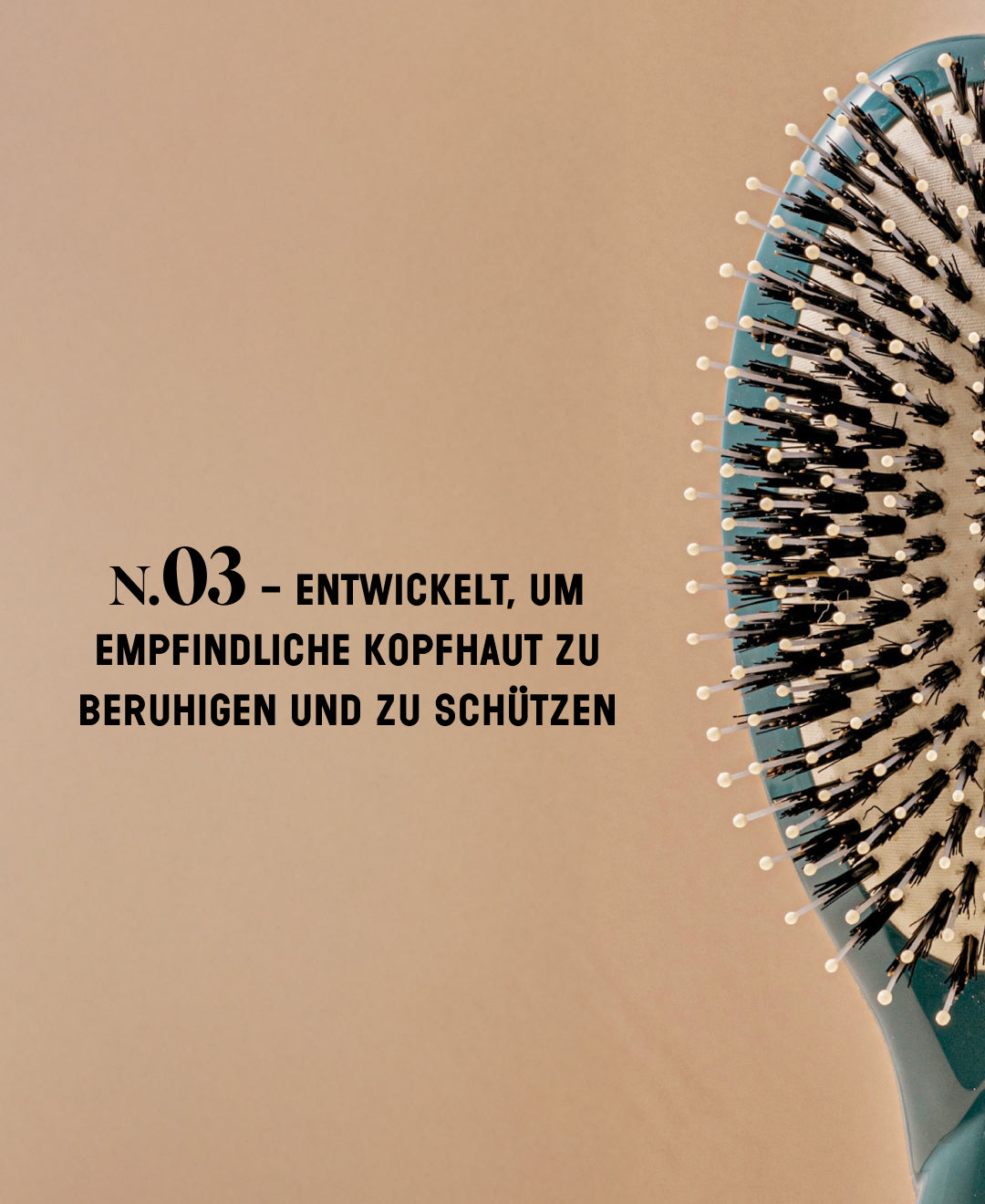 N.03 La Brosse Cuir Chevelu Sensible l'Indispensable Douceur Bleu Encre