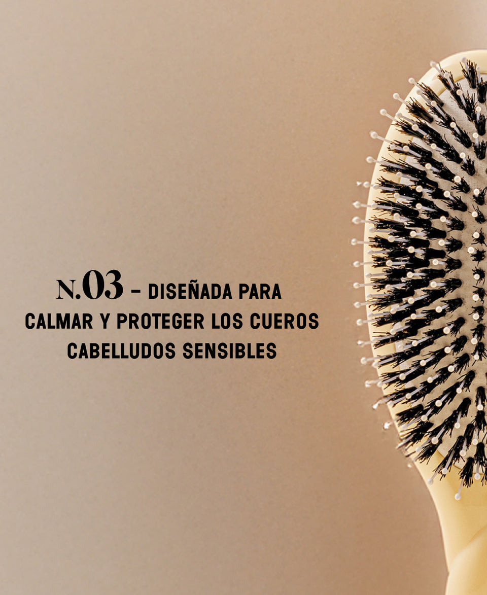 N.03 Indispensable Dulzura Cepillo Marfil Cair