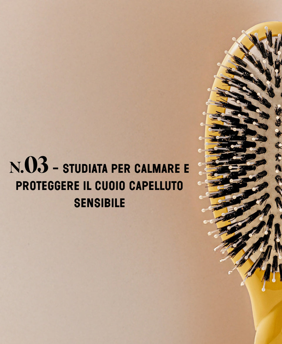 N.03 L’Essenziale Dolcezza Spazzola Giallo Zafferano