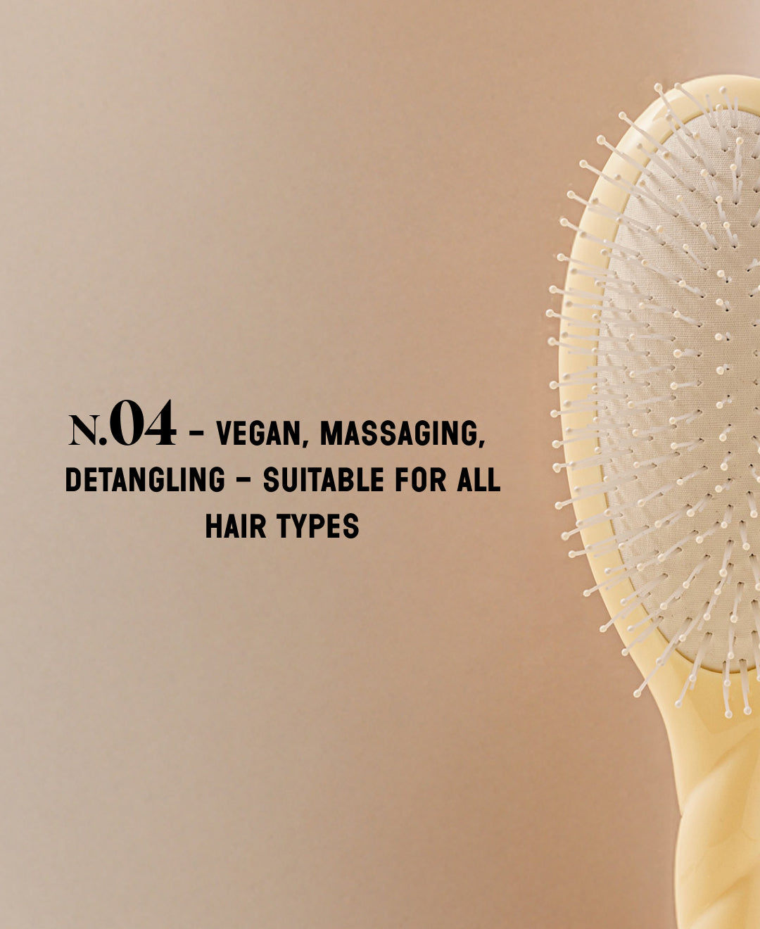 N.04 La Brosse Démêlante & Massante La Miracle Ivoire Cair