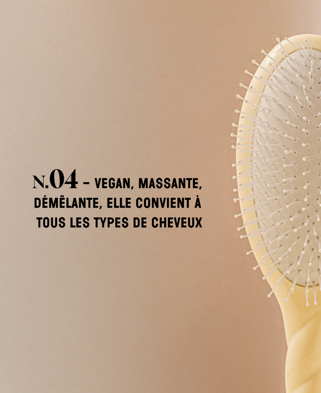 N.04 La Brosse Démêlante & Massante La Miracle Ivoire Cair