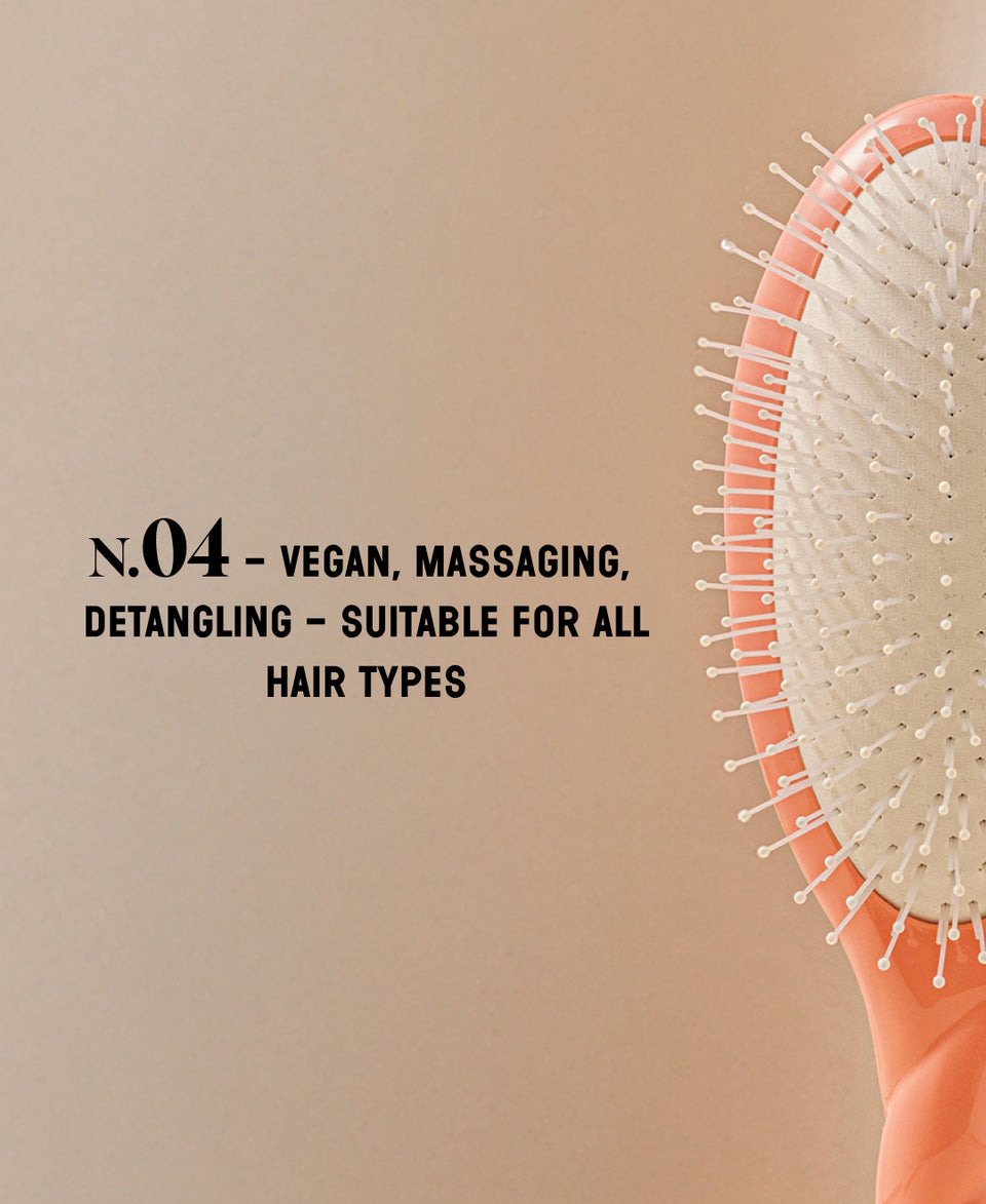 N.04 The Massaging Detangling HairBrush The Miracle Coral