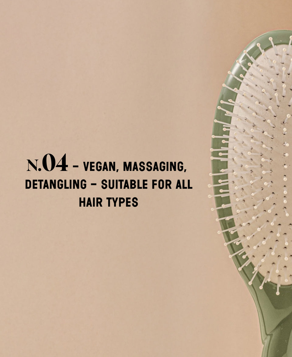 N.04 The Massaging Detangling HairBrush Almond Green