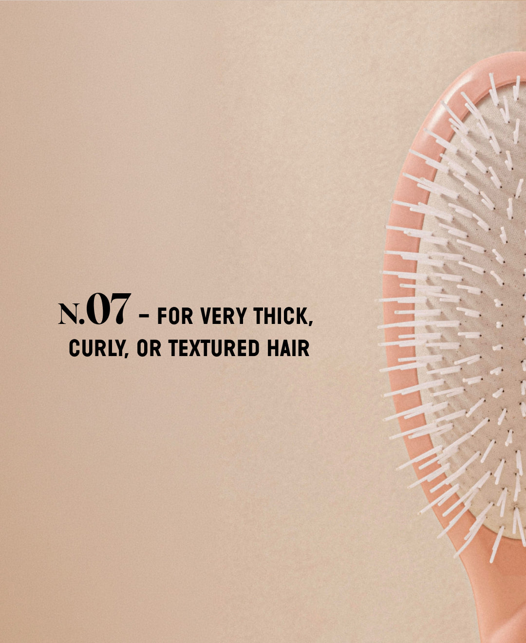 N.07 The Stimulating & Detangling HairBrush The Intense Powder Pink