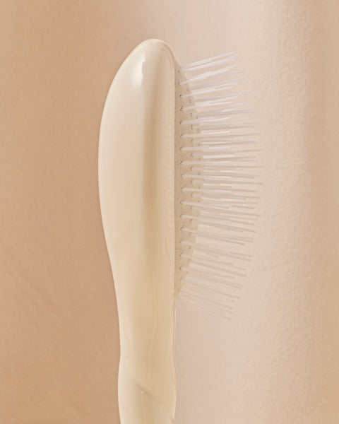N.07 The Small Stimulating & Detangling Hair Brush THE INTENSE Creamy White - Image 3