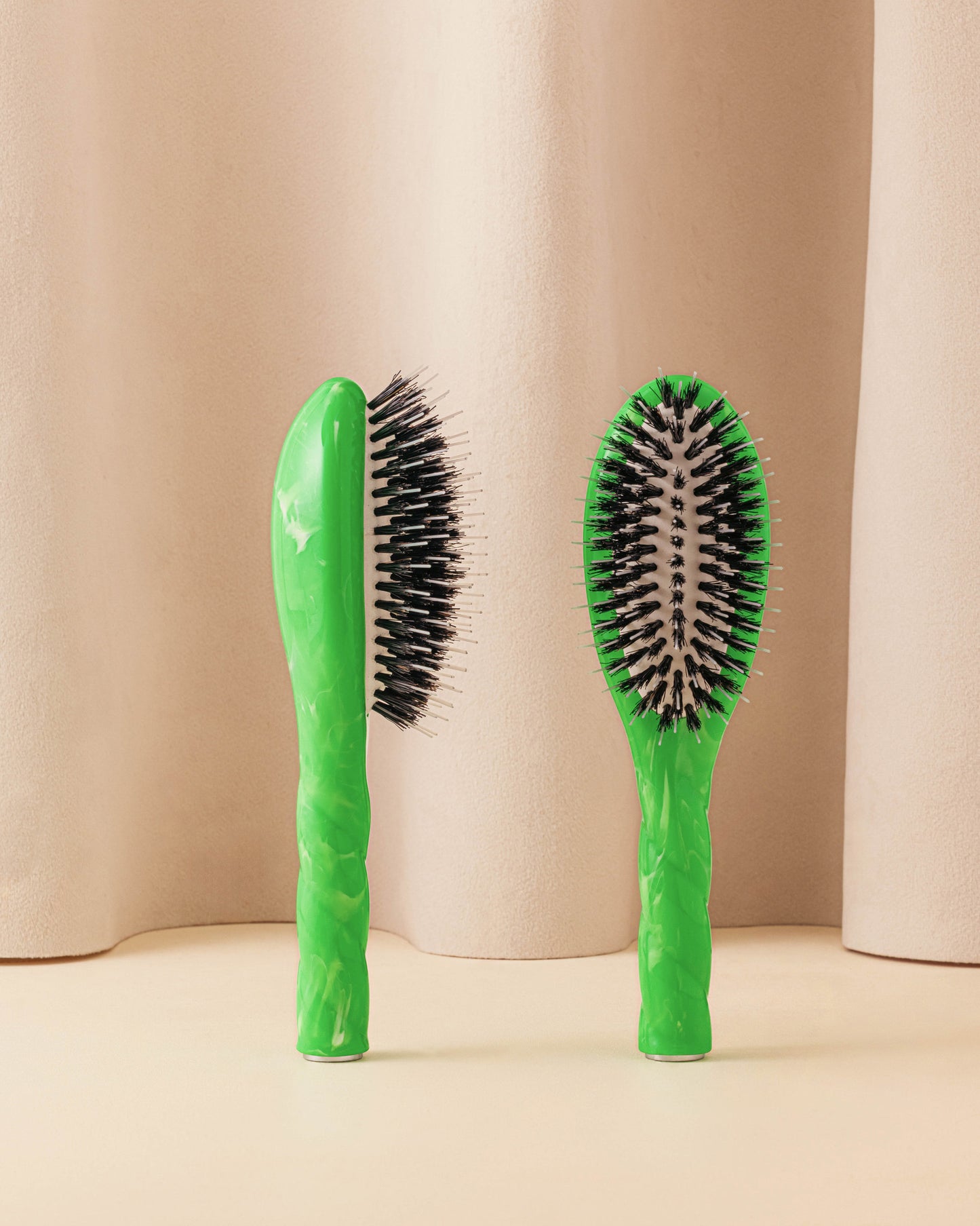 Roseanna x La Bonne Brosse N.02 La Petite Brosse Démêlante & Soin l'Indispensable Tie & Dye Vert