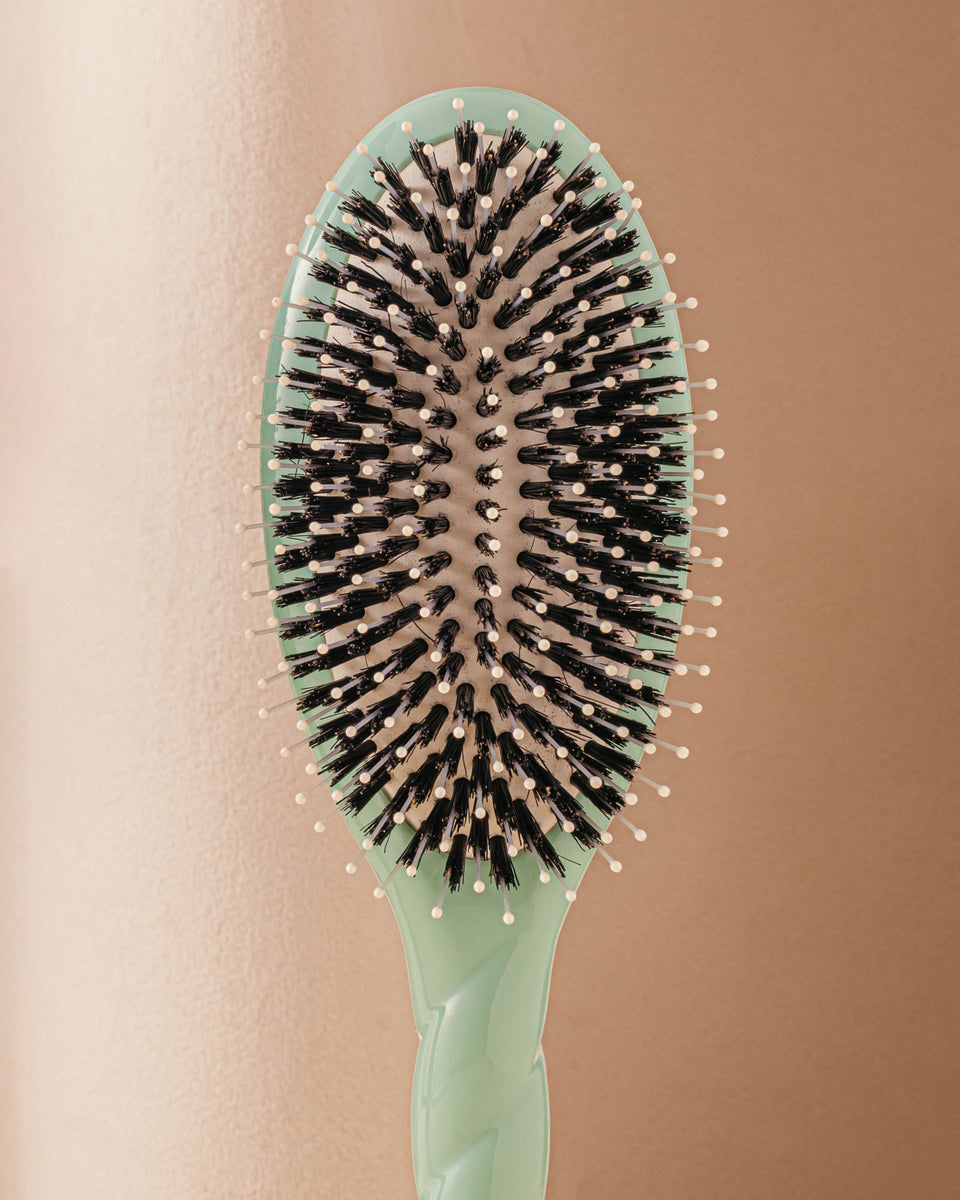 Limited Edition Lagoon Blue N.03 The Sensitive Scalp Hairbrush The Gentle Essential 