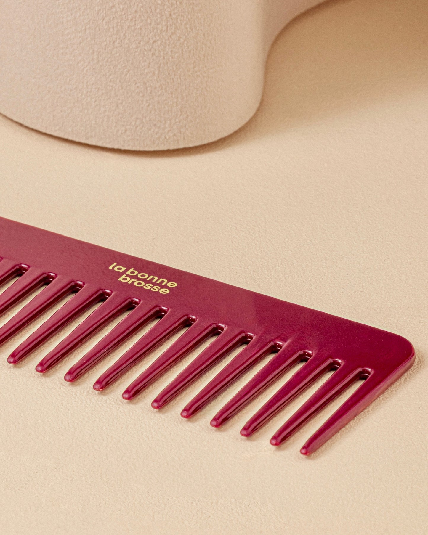 The Large Detangling Comb in Acetate Cherry Red