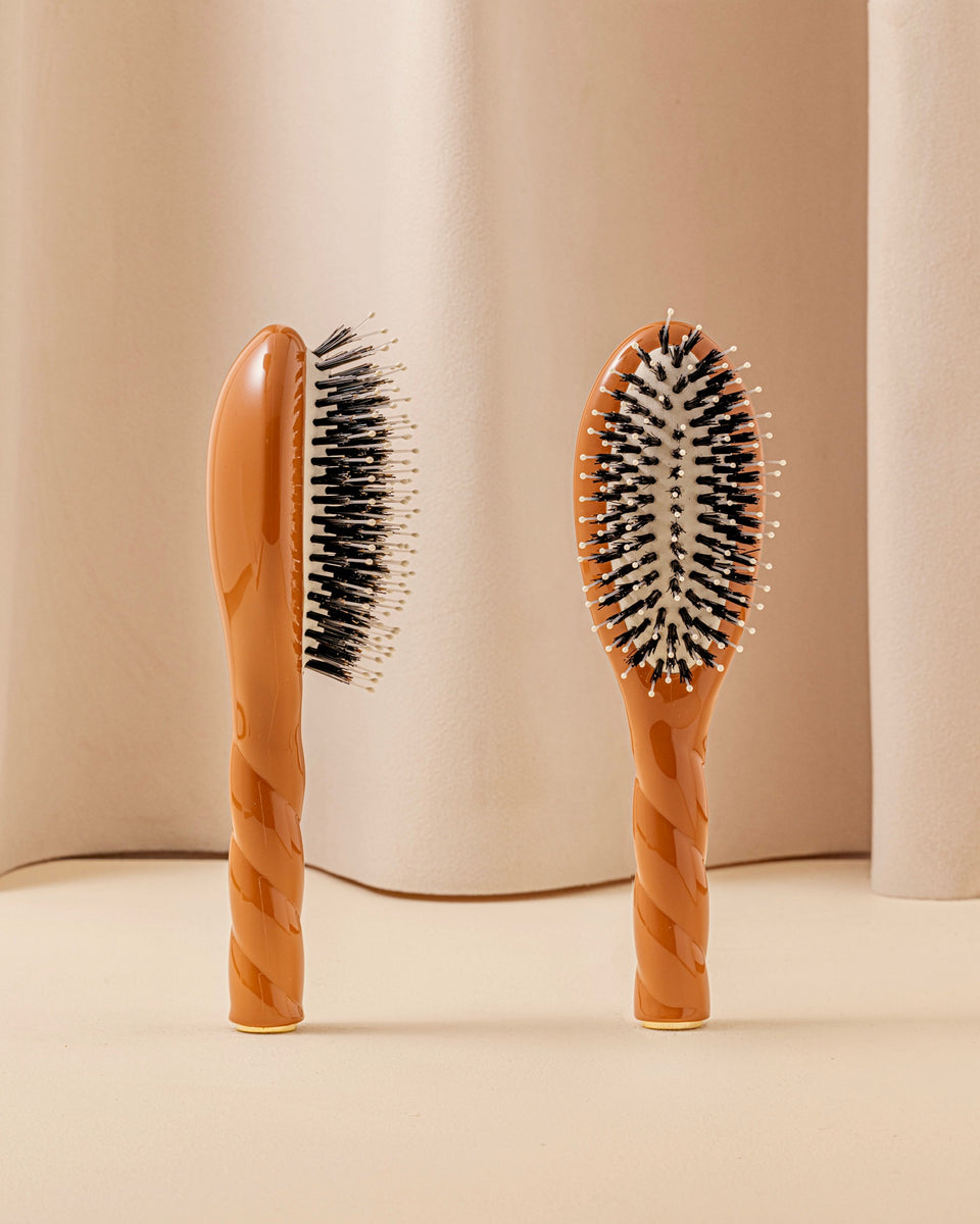 N.03 The Small Gentle Scalp Care Hair Brush The Essential Softness Terracotta