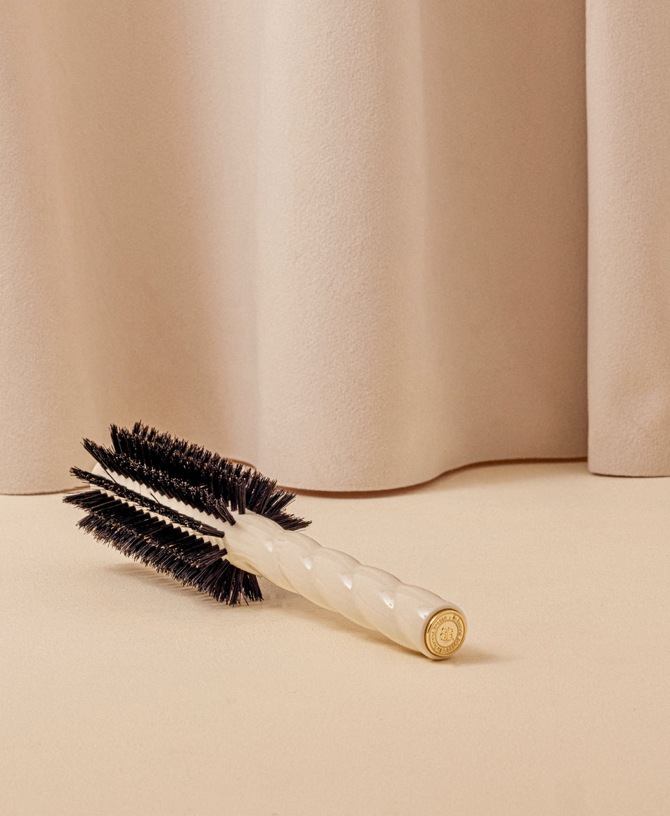 N.05 The Round Blow-Dry Hair Brush Volume & Style Creamy White