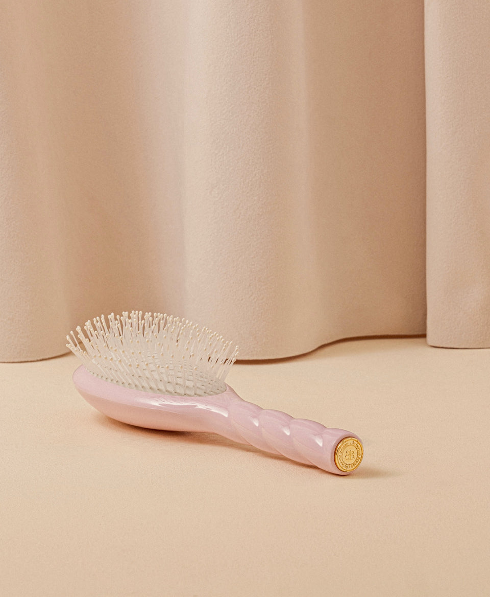 N.04 The Massaging Detangling Hair Brush The Miracle Pink