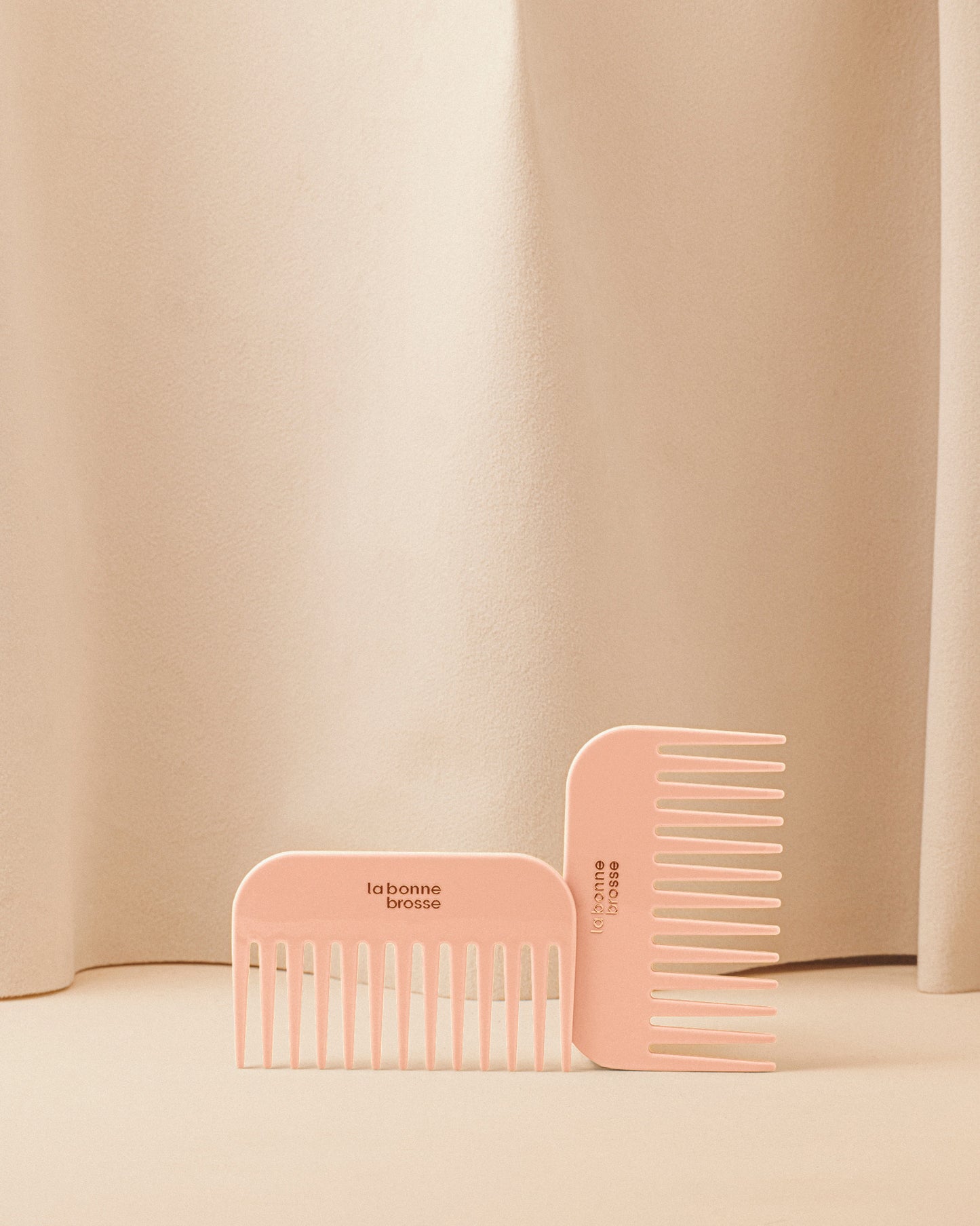 The Small Wide Tooth Detangling Comb in Acetate