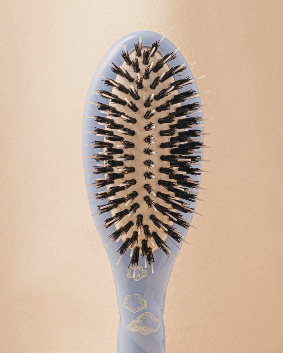 Limited Edition N.02 The Small Care & Detangling The Essential Hairbrush Cloud