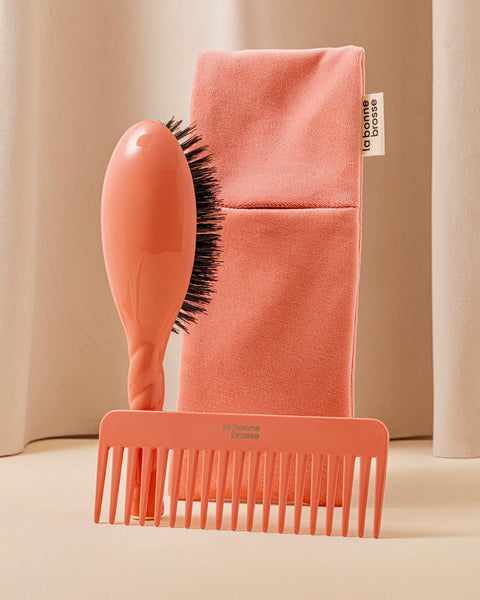 Trio : La Bonne Brosse, son Peigne et sa Pochette Corail - Image 1