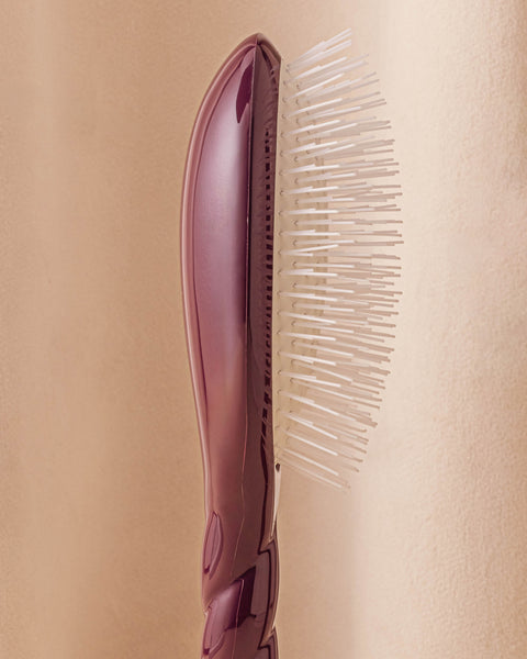 Limited Edition Aubergine N.07 The Detangling & Stimulating Hairbrush The Intense  - Image 3