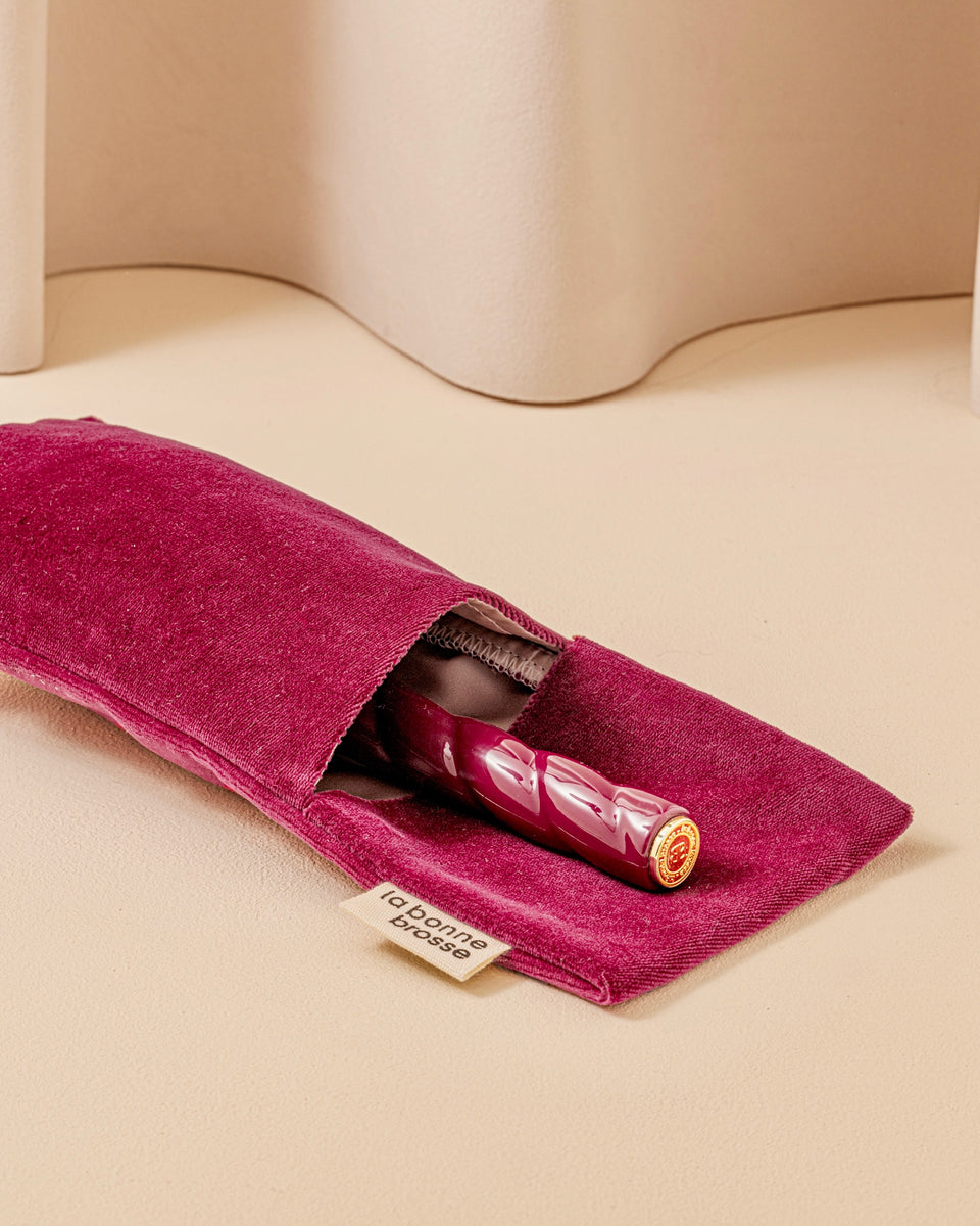 N.03 The Gentle Scalp Care Hair Brush The Essential Softness Cherry Red