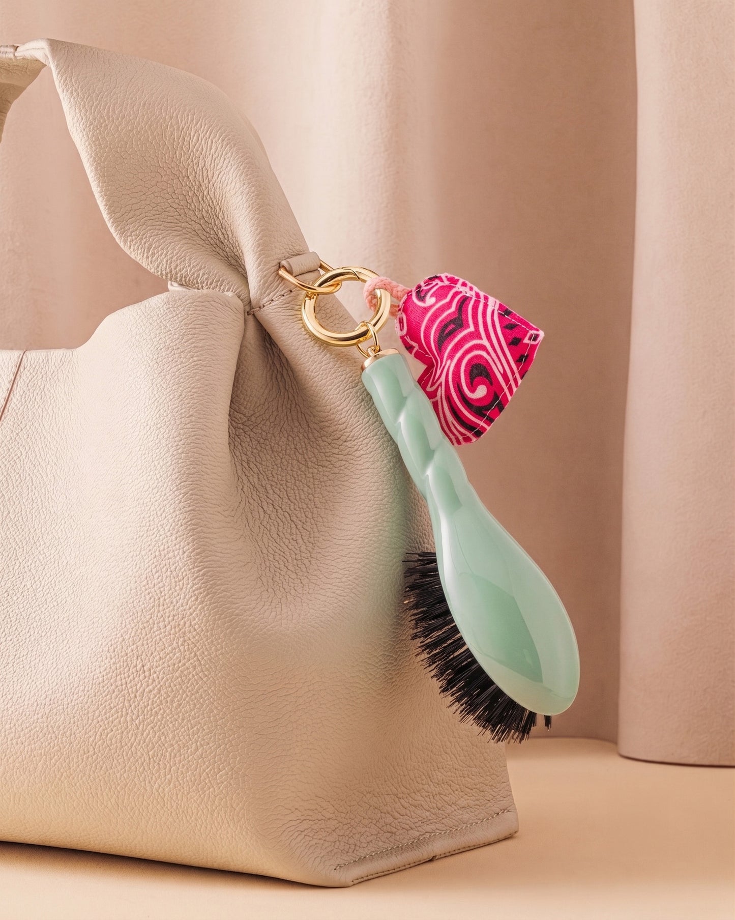 Call It By Your Name x La Bonne Brosse Duo: Micro Brush N.01 Lagoon Blue and Its Charm