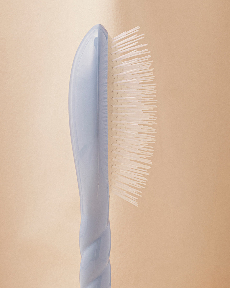 N.07 L’Intenso Districante e Stimolante Spazzola Azzurro Cielo