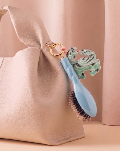 Call It By Your Name x La Bonne Brosse Duo : Micro Brosse N.03 Bleu Ciel et son Charm - Image 3