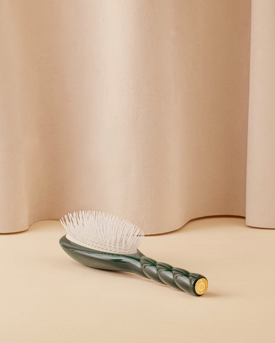 N.07 La Brosse Démêlante & Stimulante l'Intense Vert Emeraude