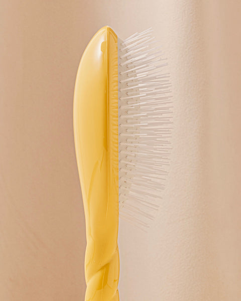 N.07 The Stimulating & Detangling Hair Brush THE INTENSE Saffron Yellow - Image 3