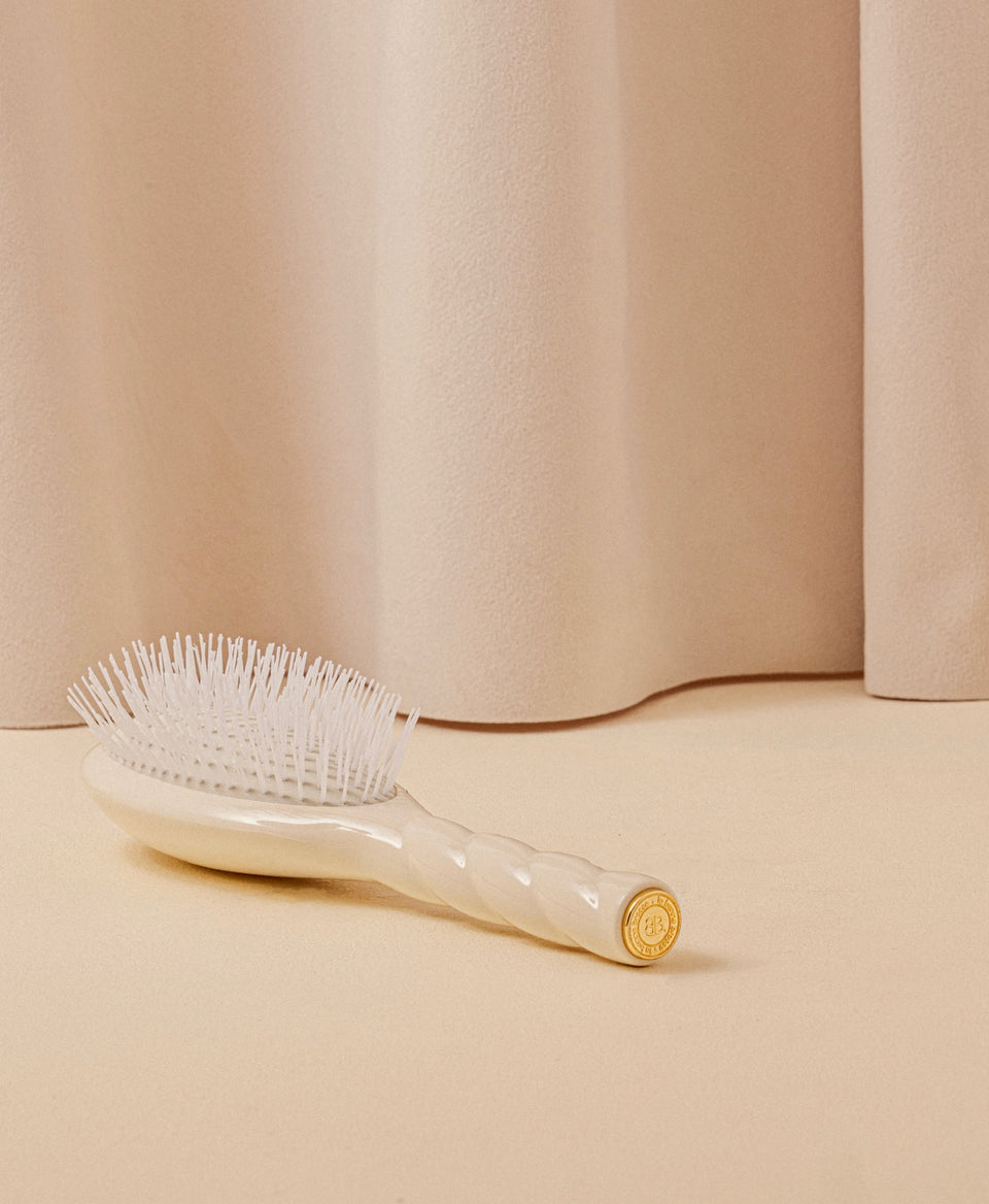 N.07 La Brosse Démêlante & Stimulante l'Intense Blanc Crème