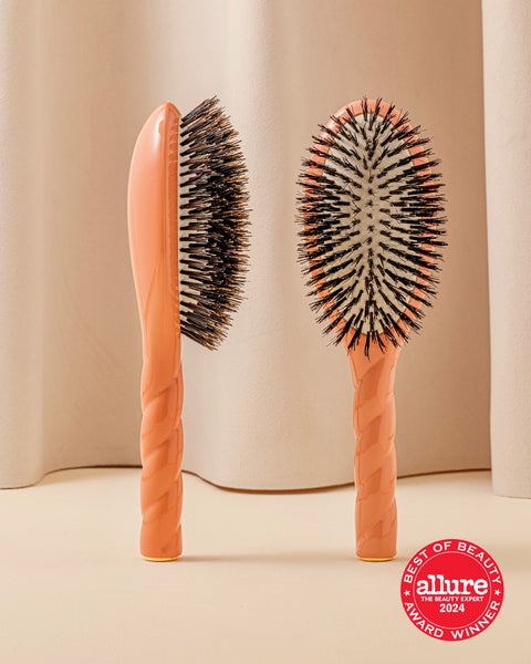 N.01 The Shine & Care Hair Brush THE UNIVERSAL Coral - Image 1