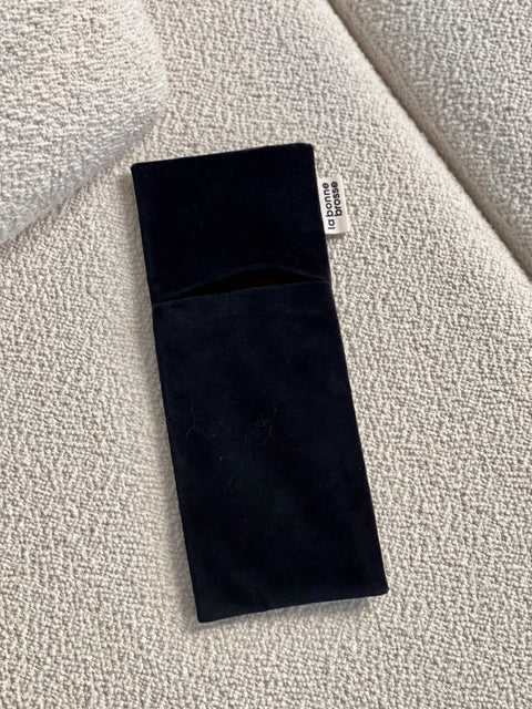 ‘Large Hair Brush’ Pouch Black - Image 1