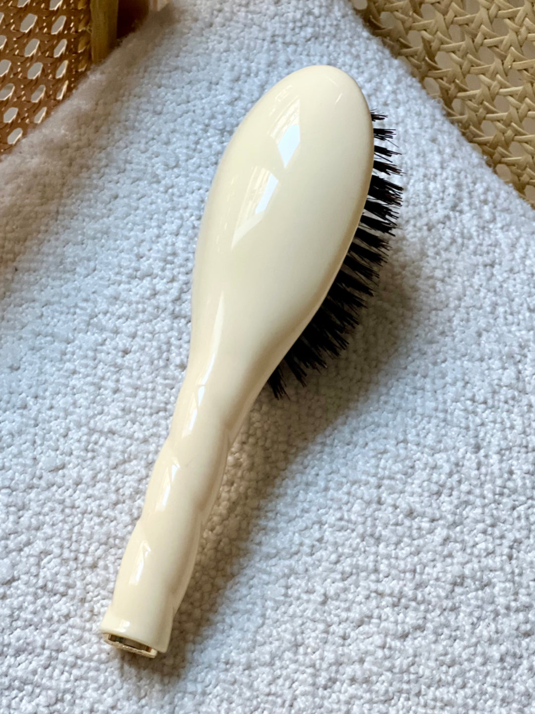 N.01 La Petite Brosse Brillance & Soin l’Universelle Ivoire Cair
