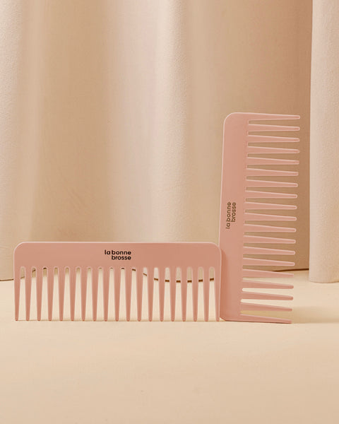 The Large Detangling Comb in Acetate Powder Pink - Image 1